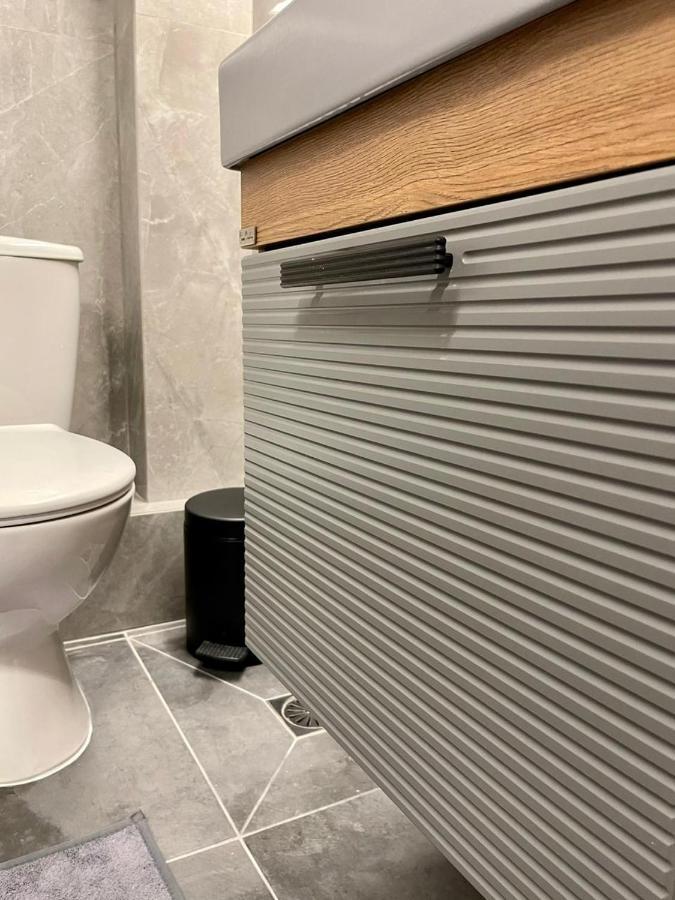Skra 3 By Agora Flats Apartment Tesalonika Bagian luar foto